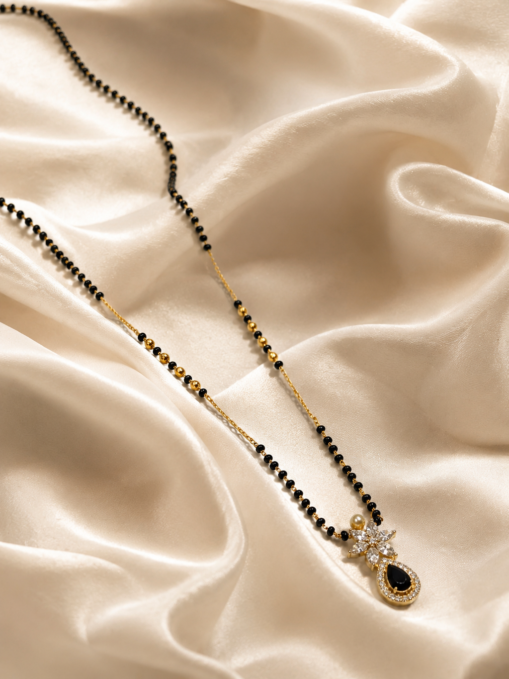 Aurora Square Mangalsutra