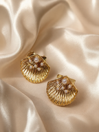 Pearl Shell Stud Earrings